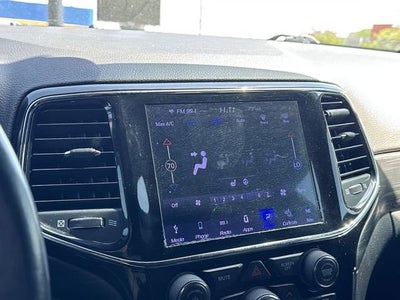 2019 Jeep Grand Cherokee Upland