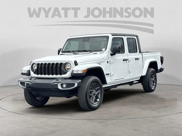 2024 Jeep Gladiator Sport S's photo