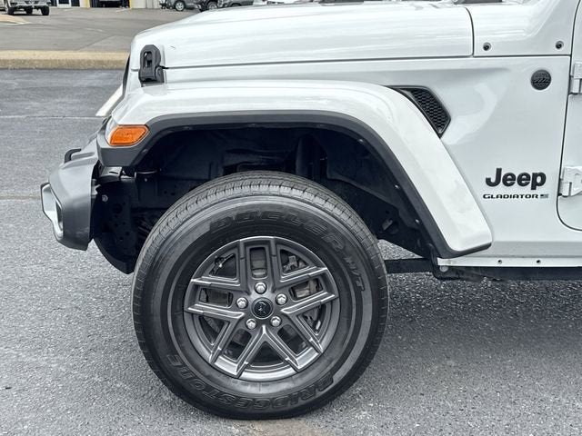 2024 Jeep Gladiator Sport S