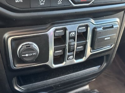 2022 Jeep Gladiator Overland