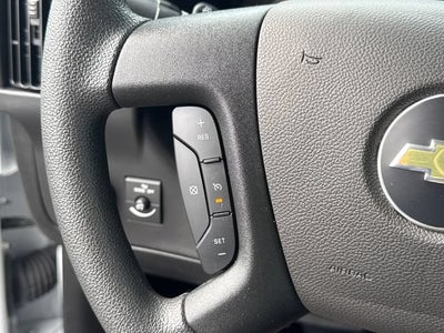 2025 Chevrolet Express Passenger 1LT