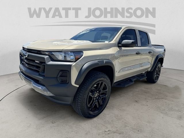 2023 Chevrolet Colorado 4WD Trail Boss Crew Cab Short Box's photo