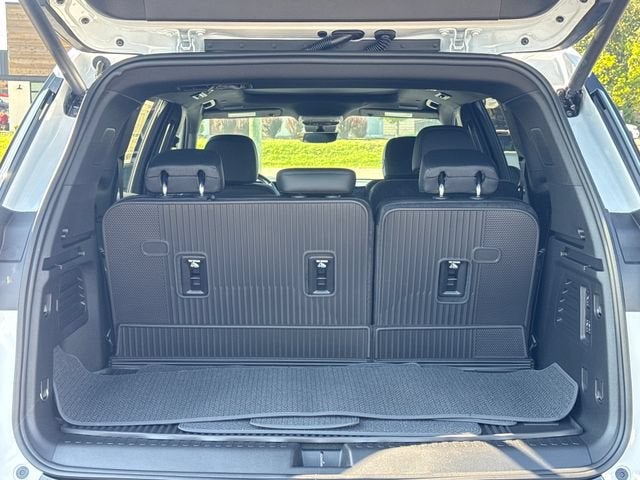 2027 GMC Acadia Denali
