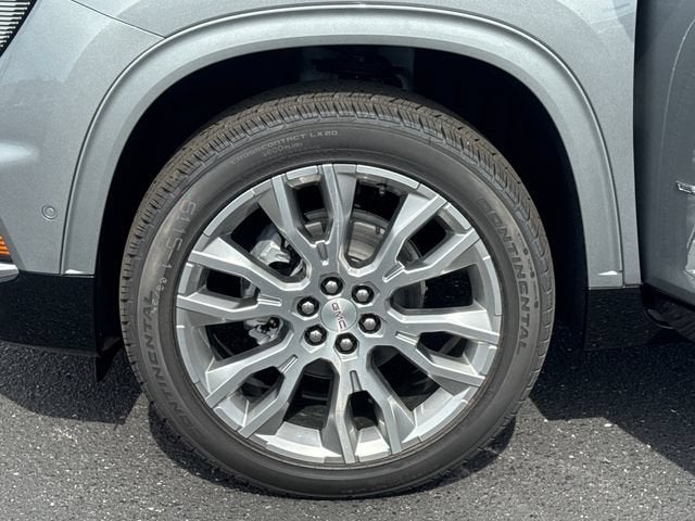 2027 GMC Acadia Denali
