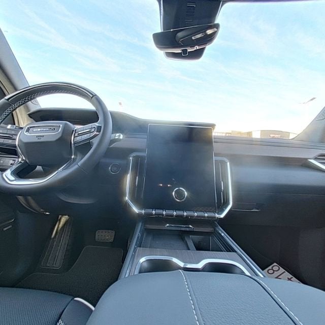 2026 GMC Acadia Denali - Photo 31