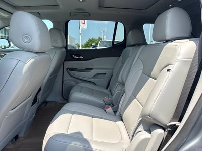 2021 GMC Acadia SLT