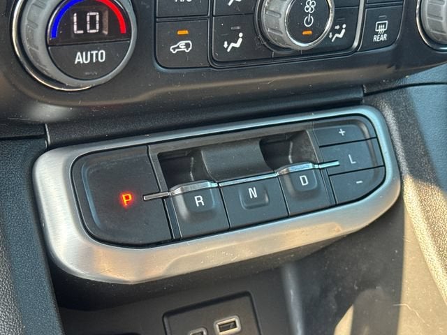 2022 GMC Acadia SLE