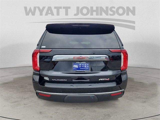 2022 GMC Yukon AT4