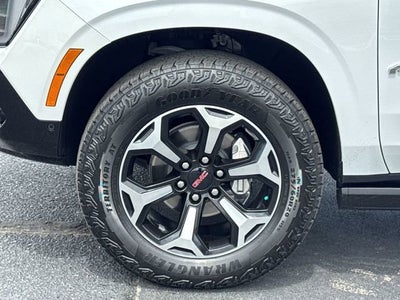 2025 GMC Yukon AT4