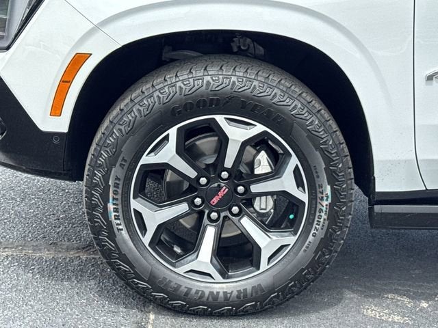 2025 GMC Yukon AT4