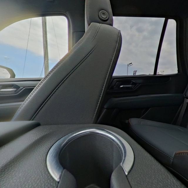 2025 GMC Yukon AT4