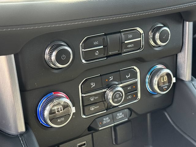 2023 GMC Yukon XL SLE