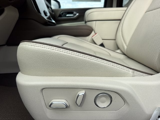 2027 GMC Yukon XL Denali - Photo 16
