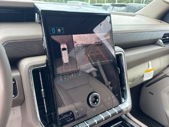 2027 GMC Yukon XL Denali - Photo 24