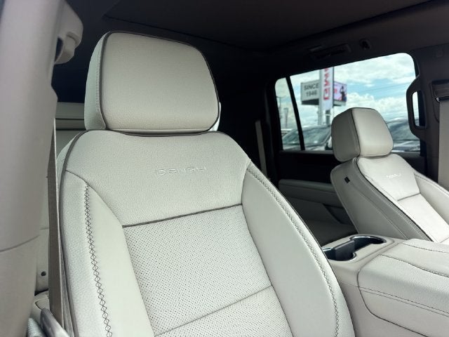 2027 GMC Yukon XL Denali - Photo 31