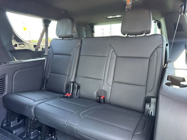 2026 GMC Yukon XL Denali - Photo 10