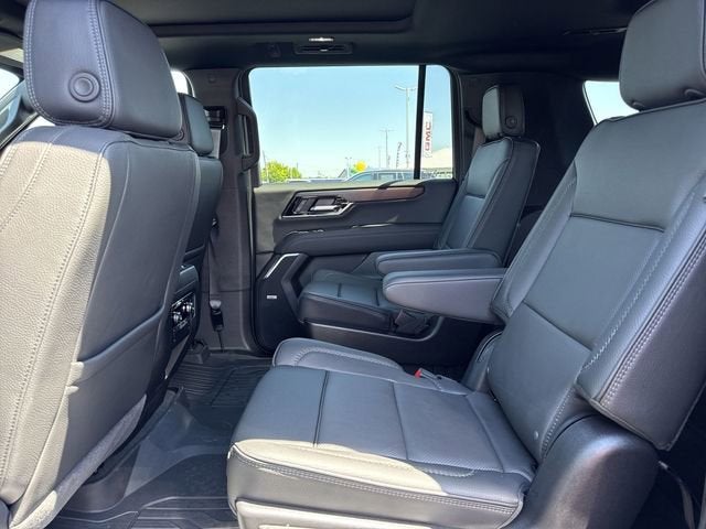 2026 GMC Yukon XL Denali - Photo 9