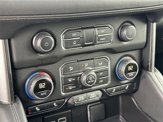 2024 Chevrolet Suburban LT