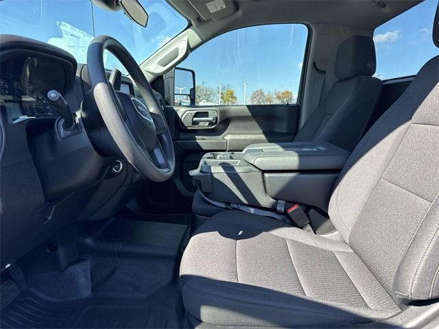 2025 GMC Sierra 2500 HD Pro