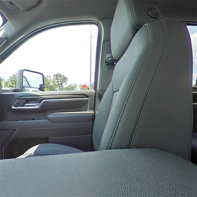 2025 GMC Sierra 2500 HD SLT