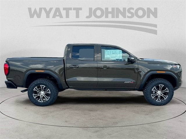 2024 GMC Canyon AT4