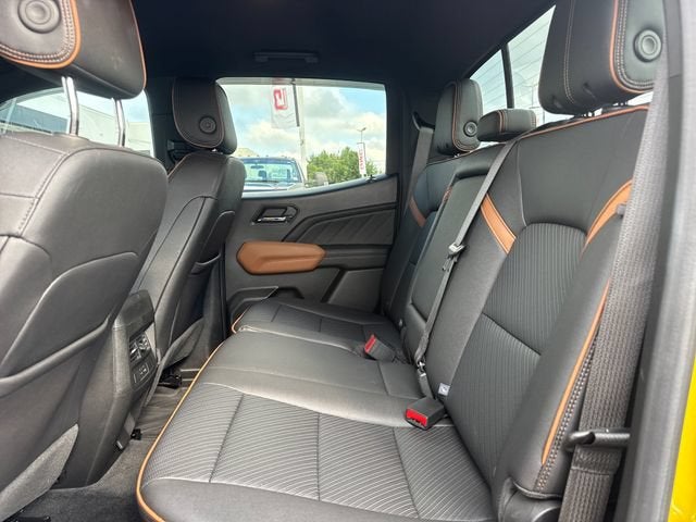 2023 GMC Canyon 4WD AT4