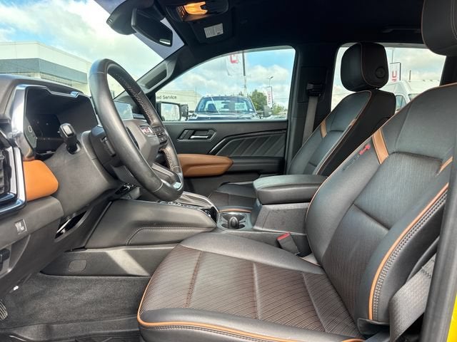 2023 GMC Canyon 4WD AT4