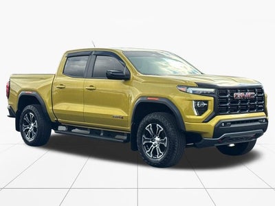 2023 GMC Canyon 4WD AT4