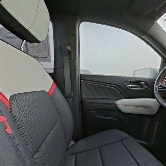 2024 GMC Canyon AT4X