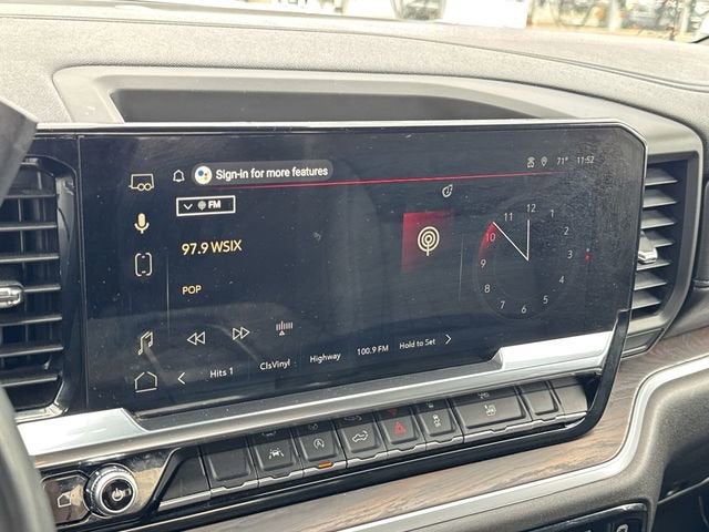 2025 GMC Sierra 1500 SLT