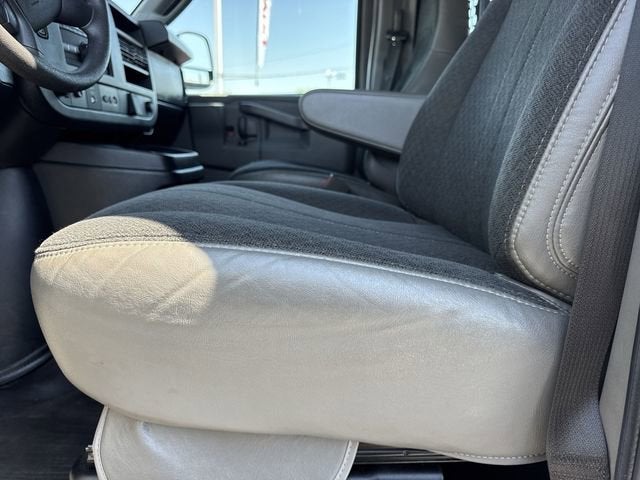 2023 GMC Savana Cargo 2500 Work Van