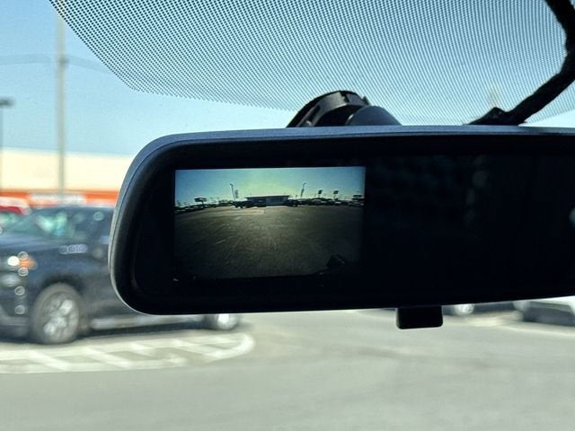 2023 GMC Savana Cargo Work Van - Photo 17