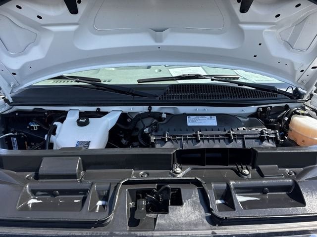 2023 GMC Savana Cargo Work Van - Photo 20