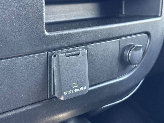 2023 GMC Savana Cargo Work Van - Photo 24