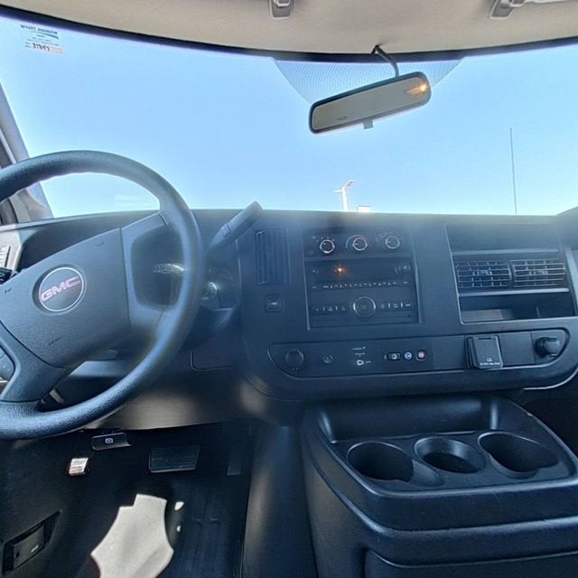 2023 GMC Savana Cargo Work Van - Photo 25