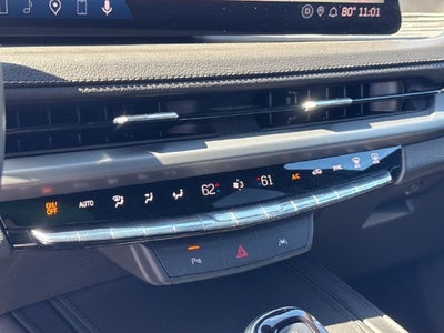 2025 Cadillac XT4 Premium Luxury