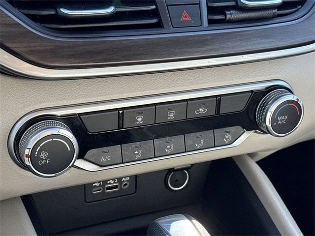 2025 Nissan Altima SV