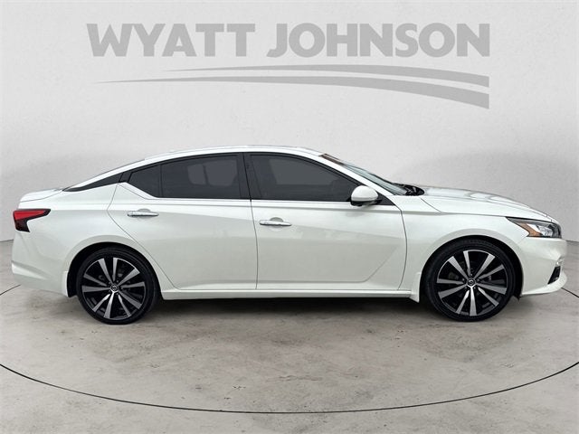 2020 Nissan Altima 2.5 Platinum