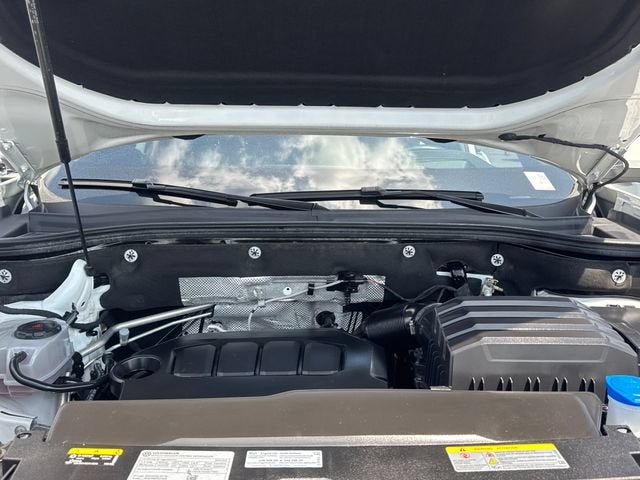 2024 Volkswagen Atlas Cross Sport 2.0T SEL R-Line