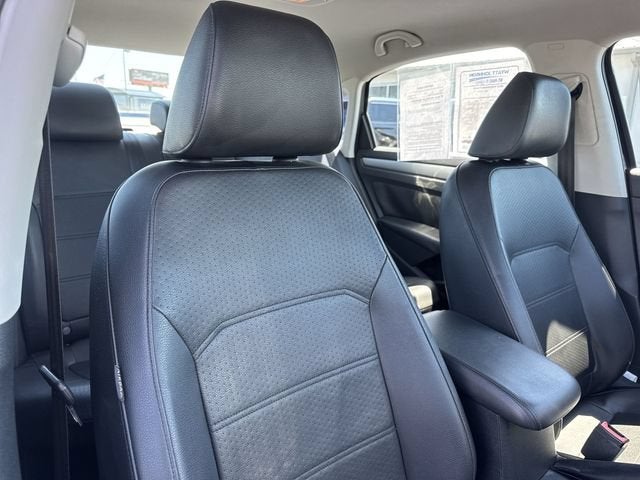 2015 Volkswagen Passat 1.8T S