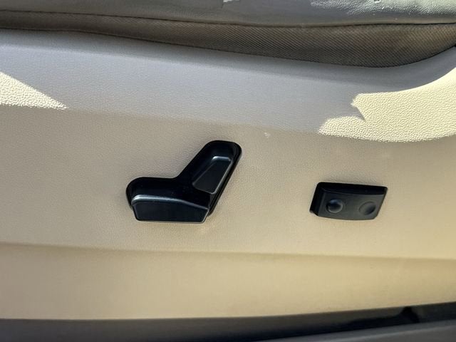 2015 Chrysler Town & Country Limited Platinum