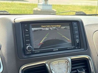 2015 Chrysler Town & Country Limited Platinum