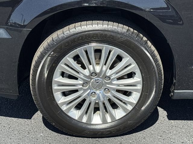 2015 Chrysler Town & Country Limited Platinum