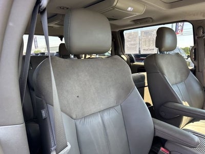 2015 Chrysler Town & Country Limited Platinum