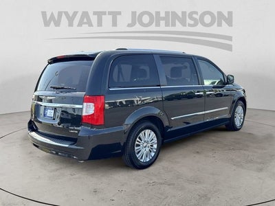 2015 Chrysler Town & Country Limited Platinum