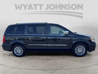 2015 Chrysler Town & Country Limited Platinum