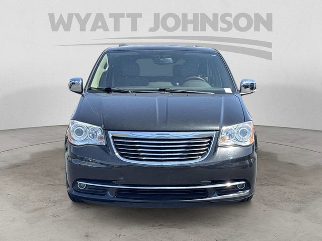 2015 Chrysler Town & Country Limited Platinum