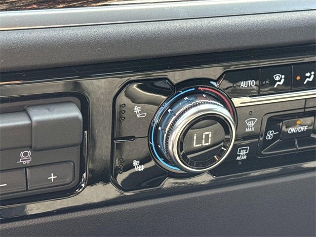 2025 GMC Sierra 1500 SLE