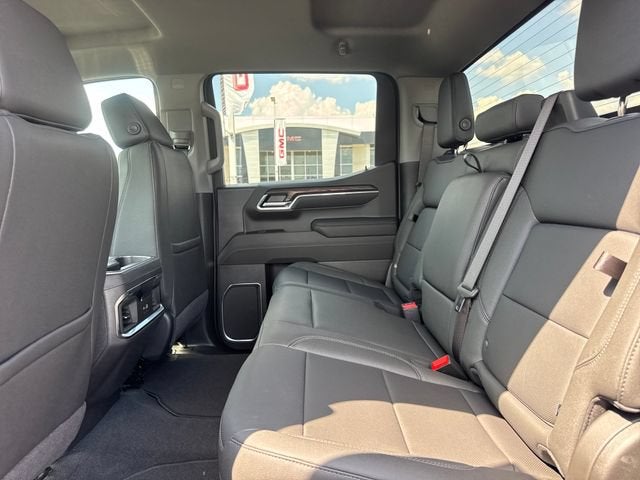 2026 GMC Sierra 1500 SLT - Photo 11