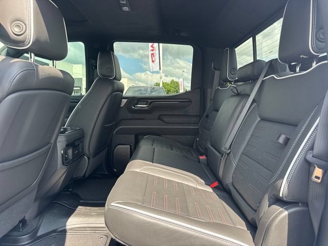 2025 GMC Sierra 1500 AT4X